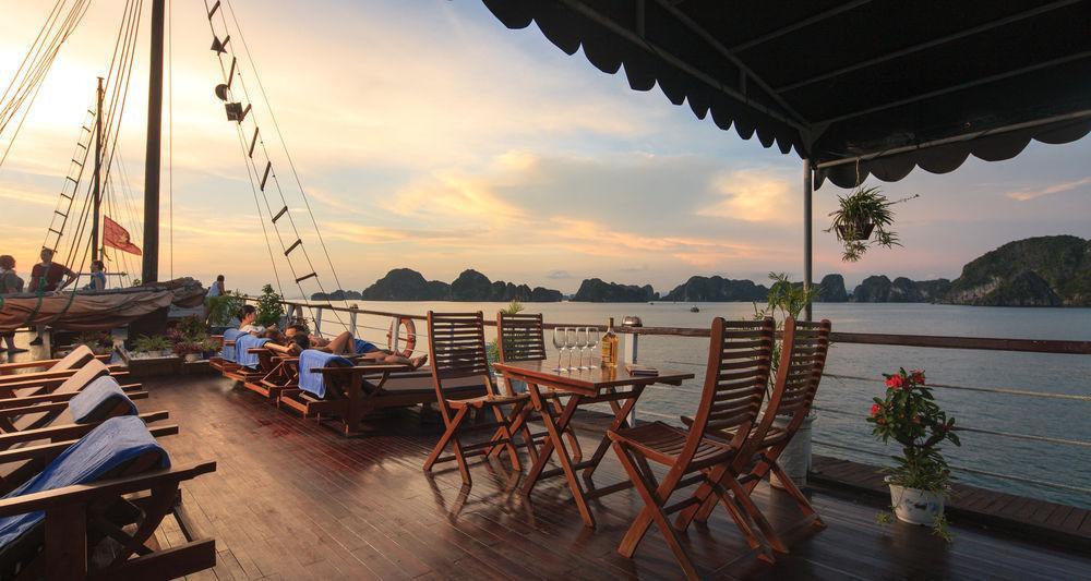 Garden Bay Luxury Cruise Hotel Ha Long Eksteriør billede