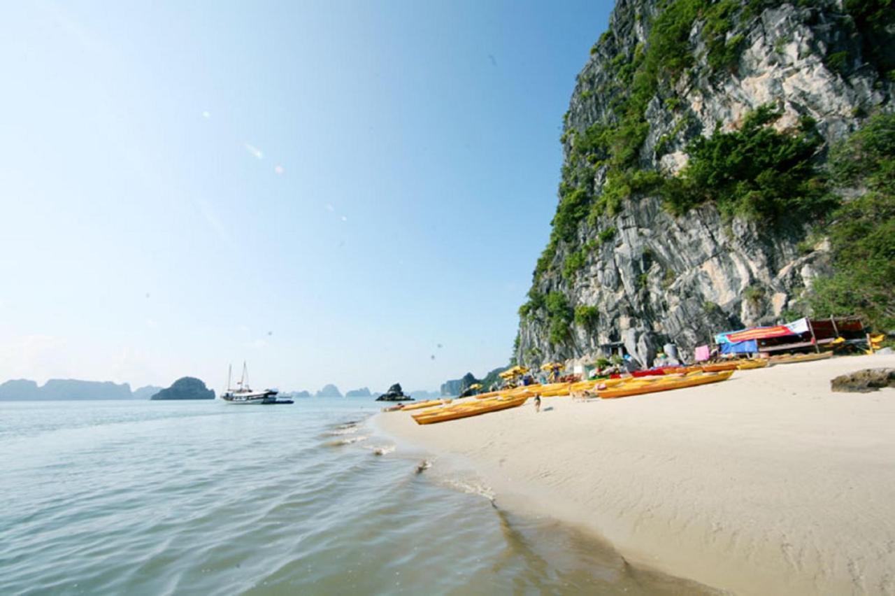 Garden Bay Luxury Cruise Hotel Ha Long Eksteriør billede